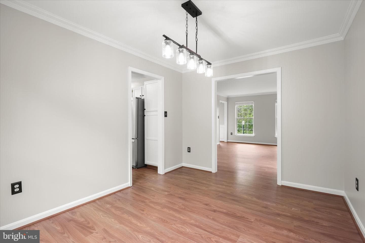 8229 Sunset Drive photo 12