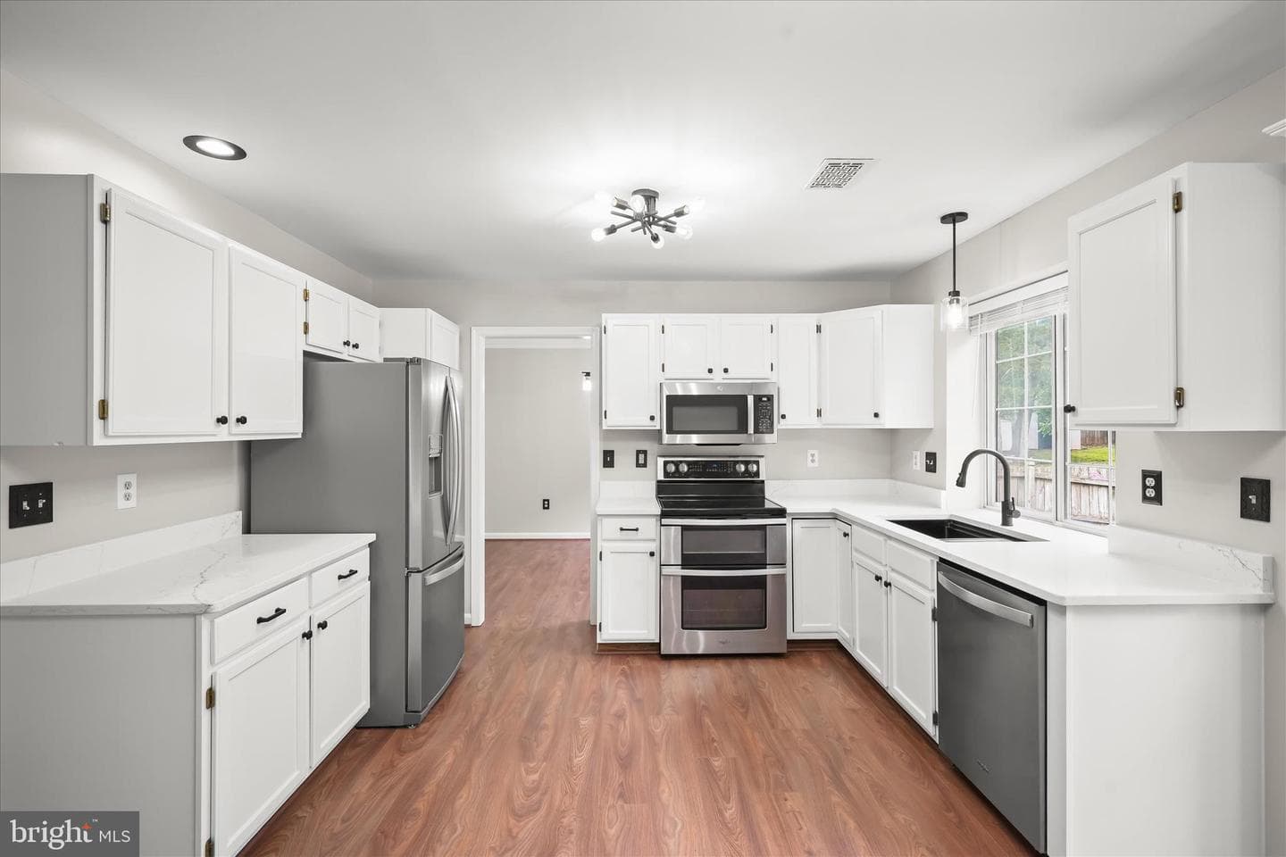 8229 Sunset Drive photo 14