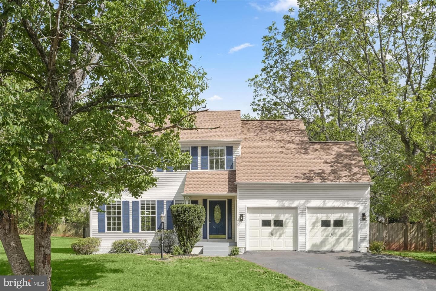 8229 Sunset Drive photo 2