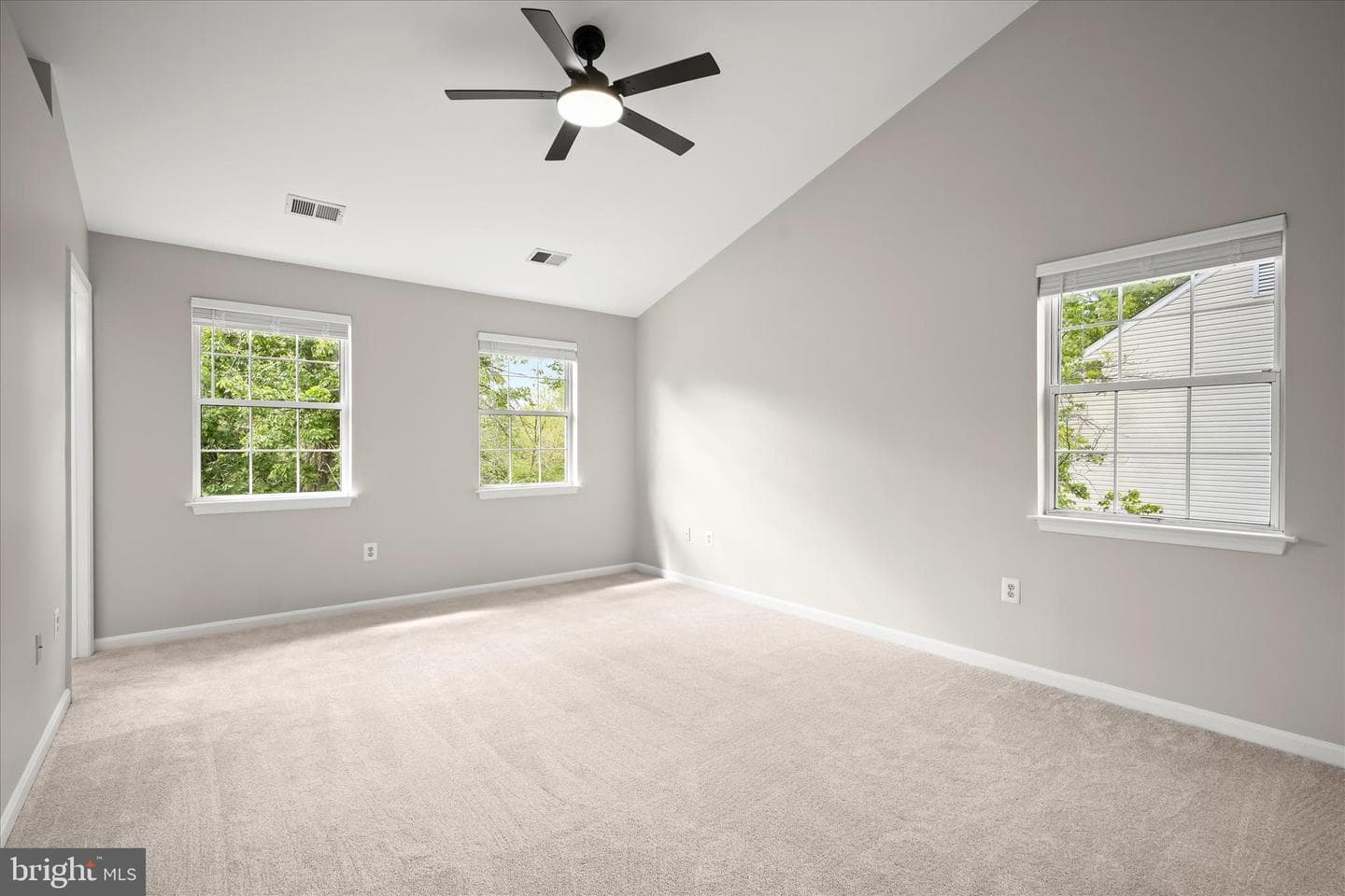 8229 Sunset Drive photo 28