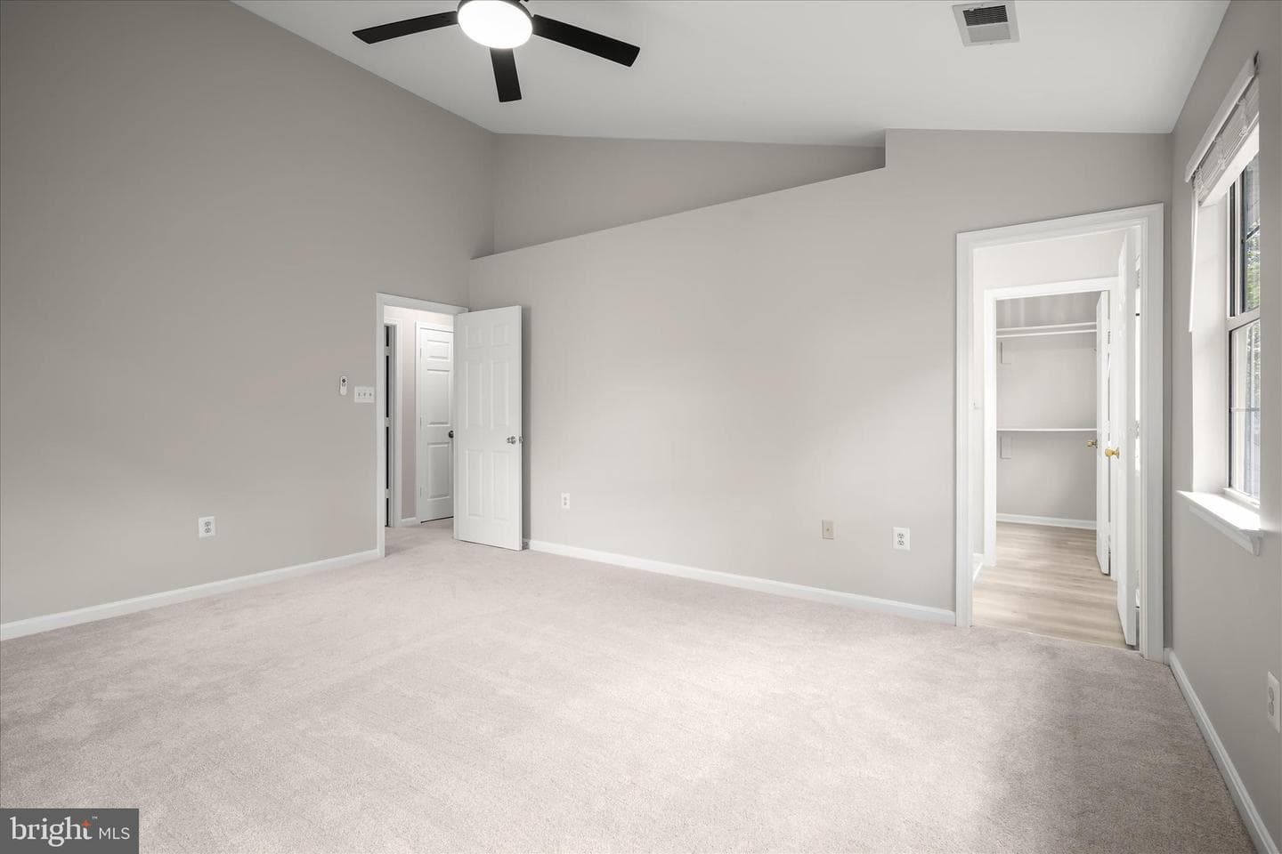 8229 Sunset Drive photo 29