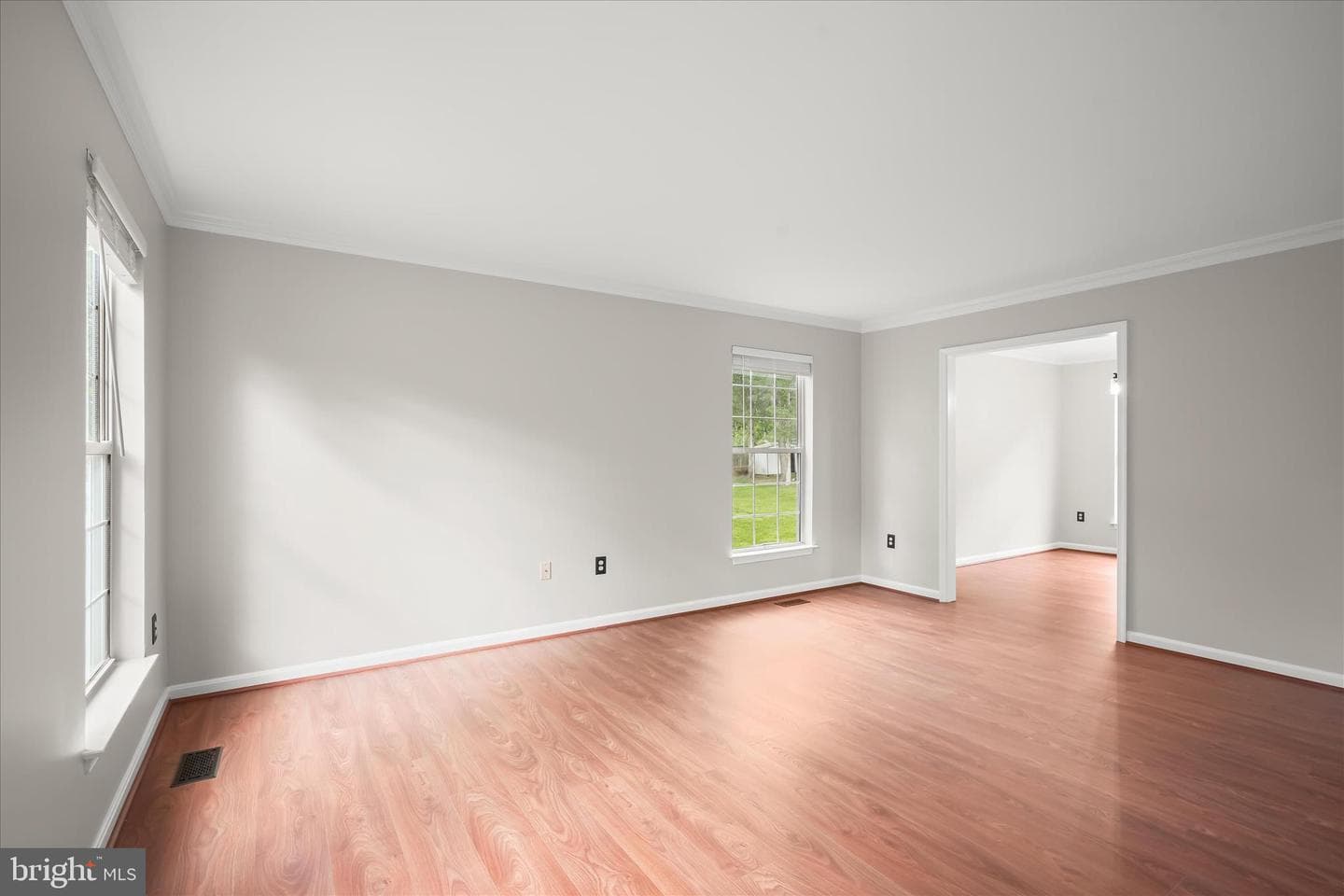 8229 Sunset Drive photo 6