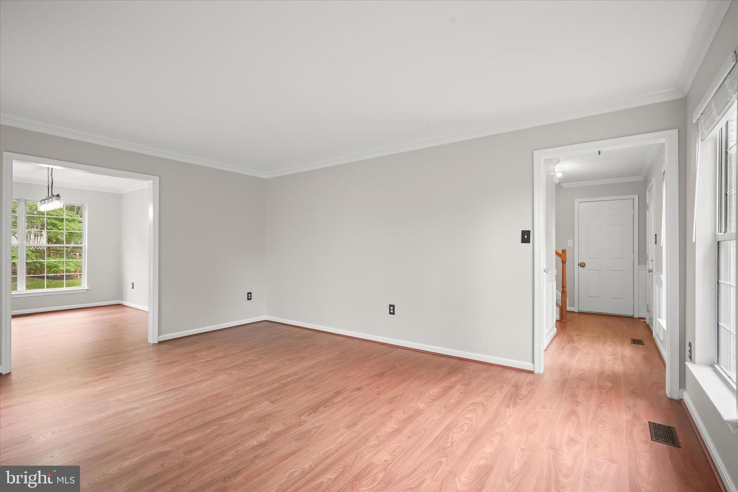 8229 Sunset Drive photo 7