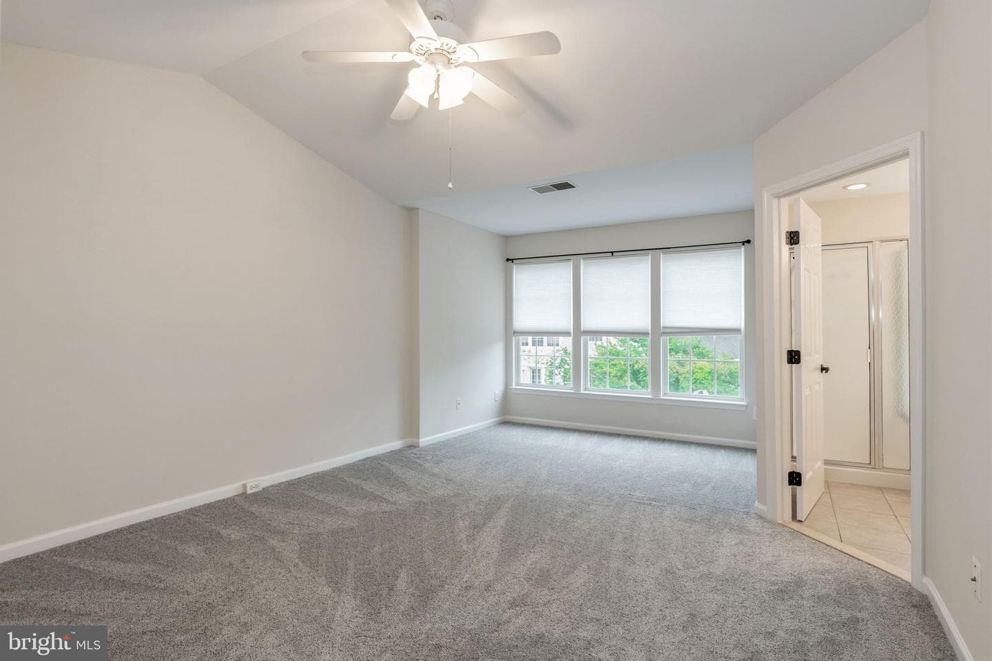 15720 Viewpoint Cir photo 23