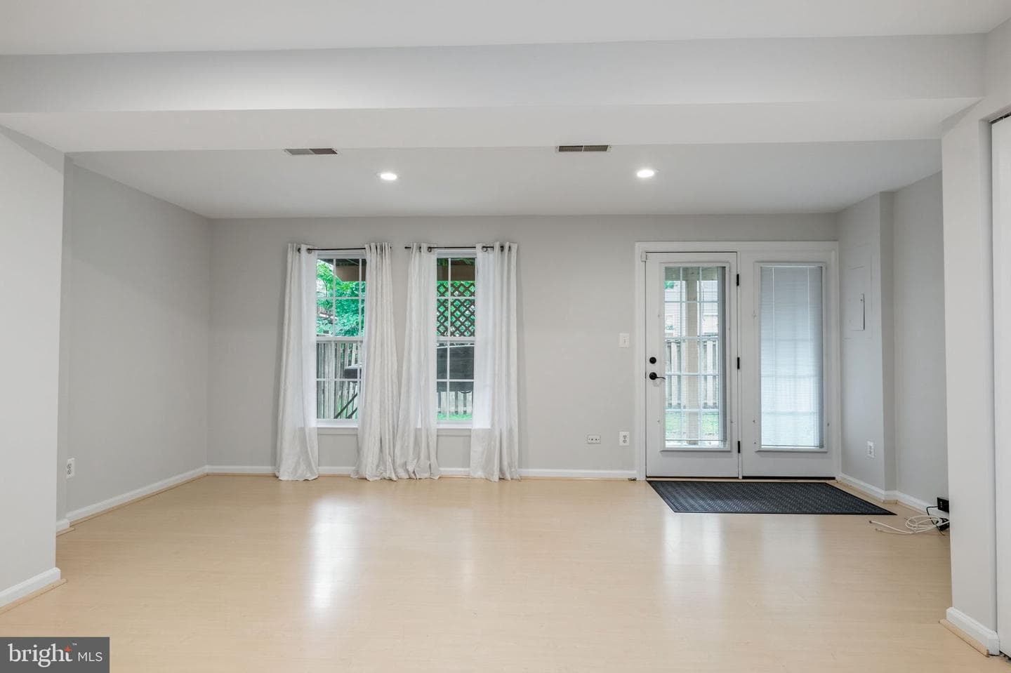 15720 Viewpoint Cir photo 8