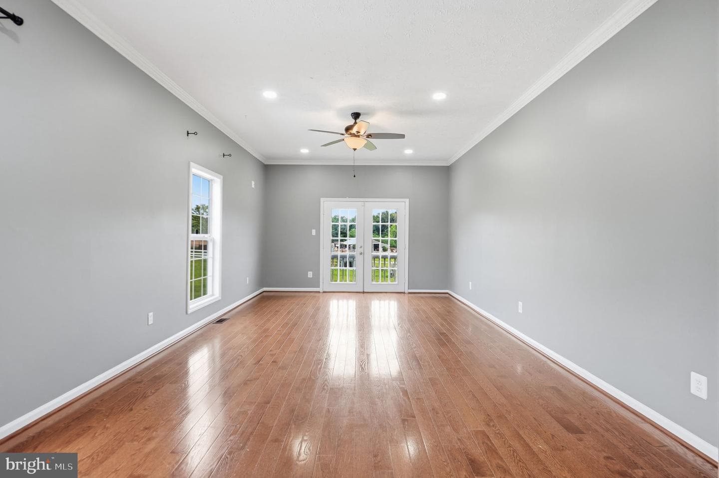 15001 Fleetwood Drive photo 16