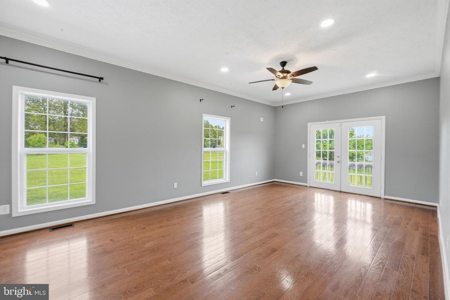 15001 Fleetwood Drive photo 17