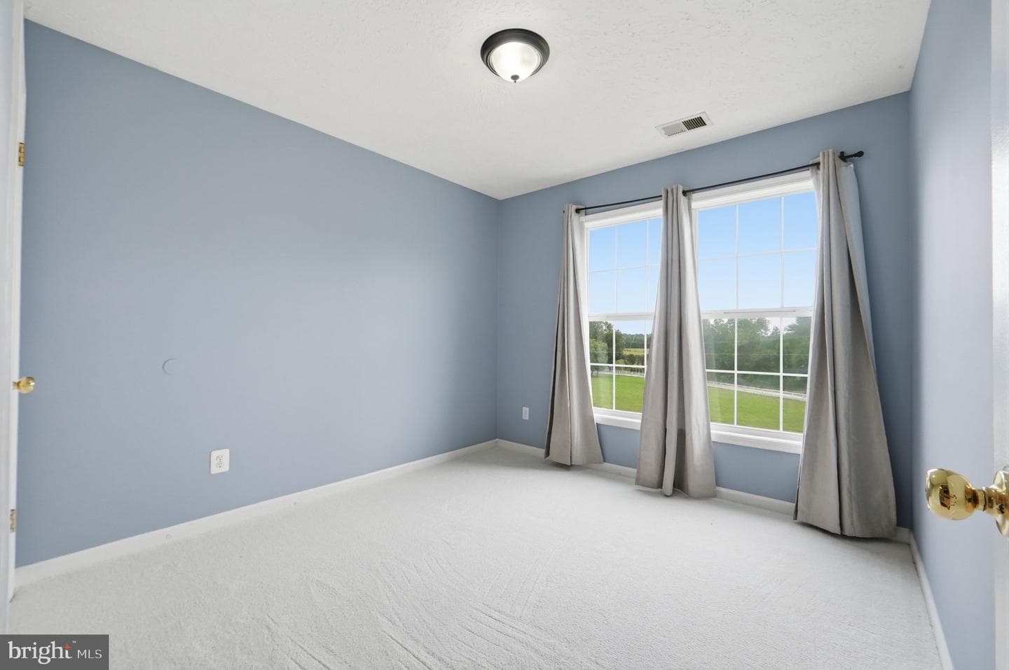 15001 Fleetwood Drive photo 29