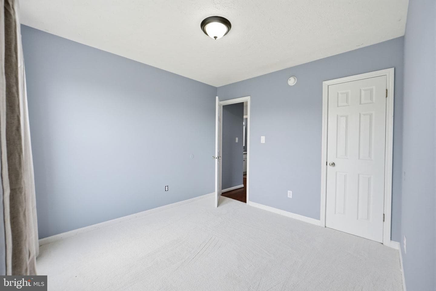 15001 Fleetwood Drive photo 30