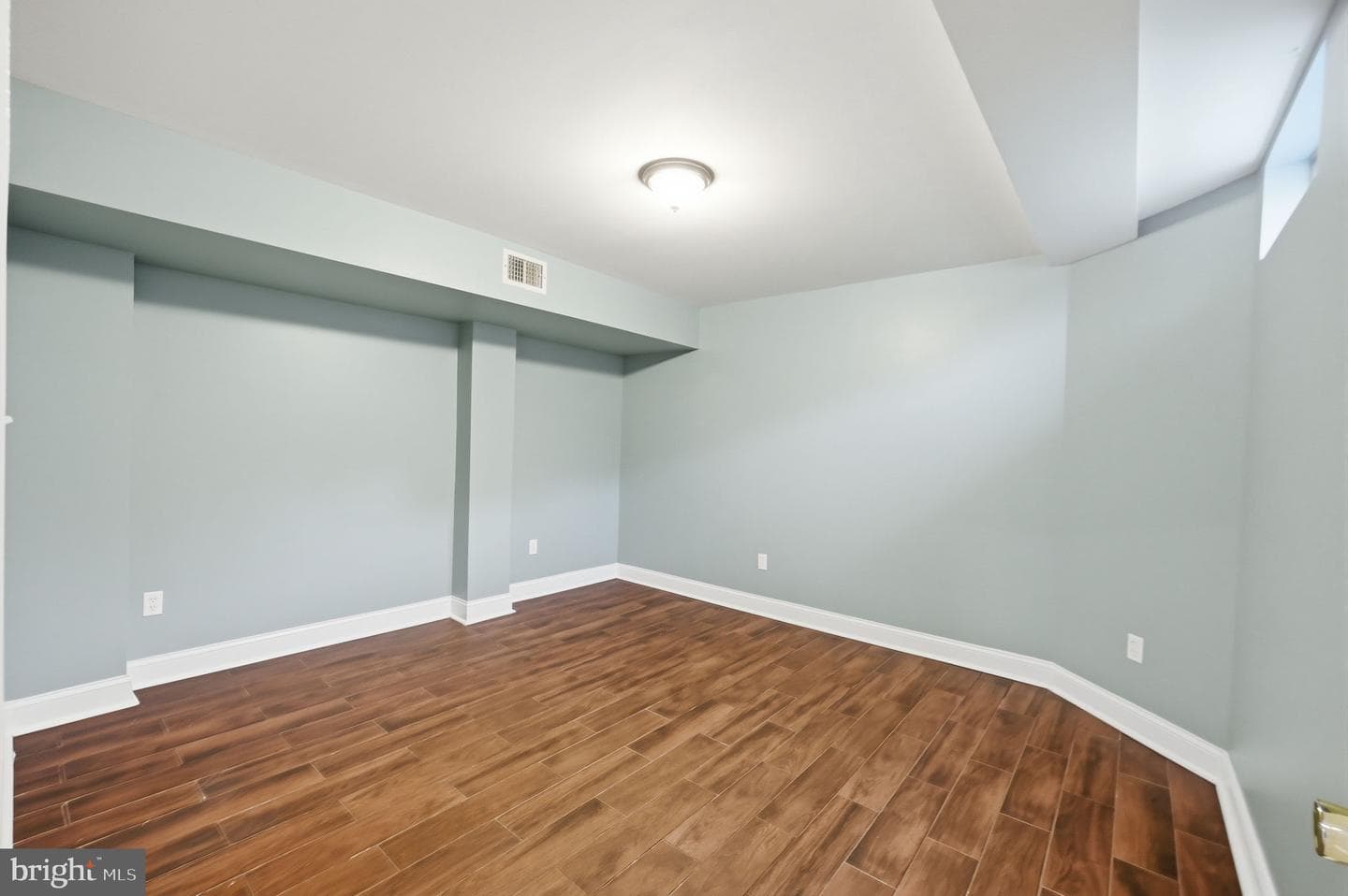 15001 Fleetwood Drive photo 39