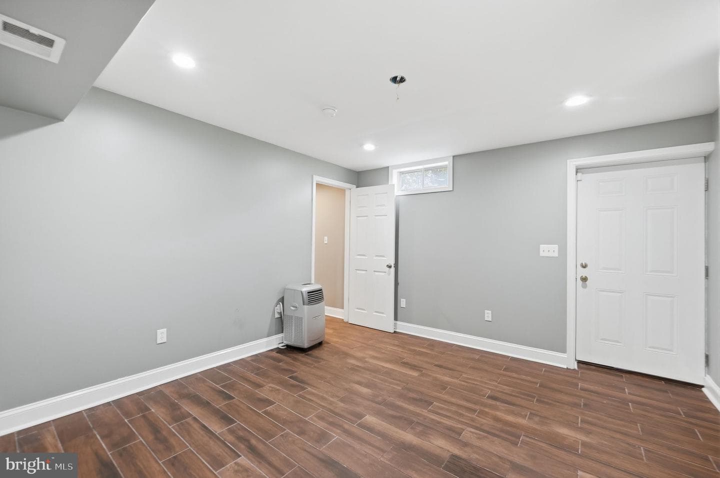 15001 Fleetwood Drive photo 40