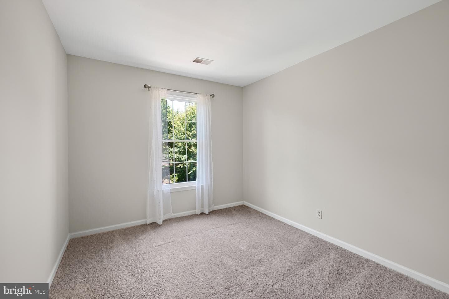 8176 Lone Oak Court photo 24