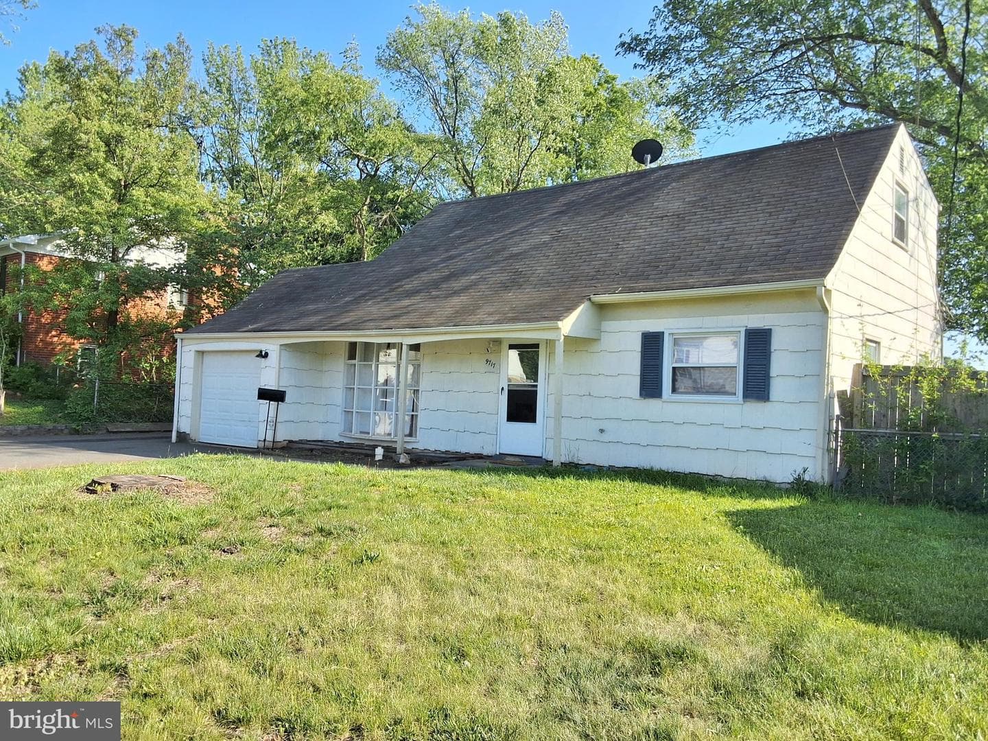 9717 Lomond Drive photo 5