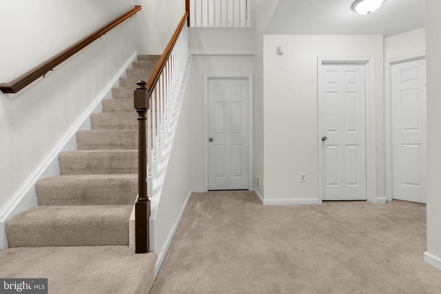 8005 Coachcrest Court photo 17