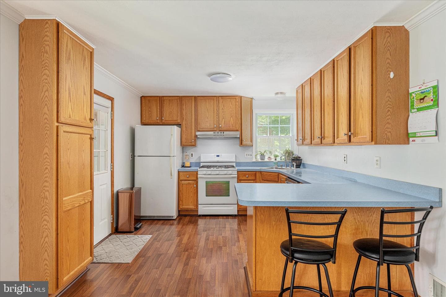 7817 Howard Street photo 10