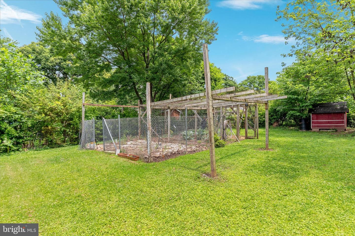 7817 Howard Street photo 45
