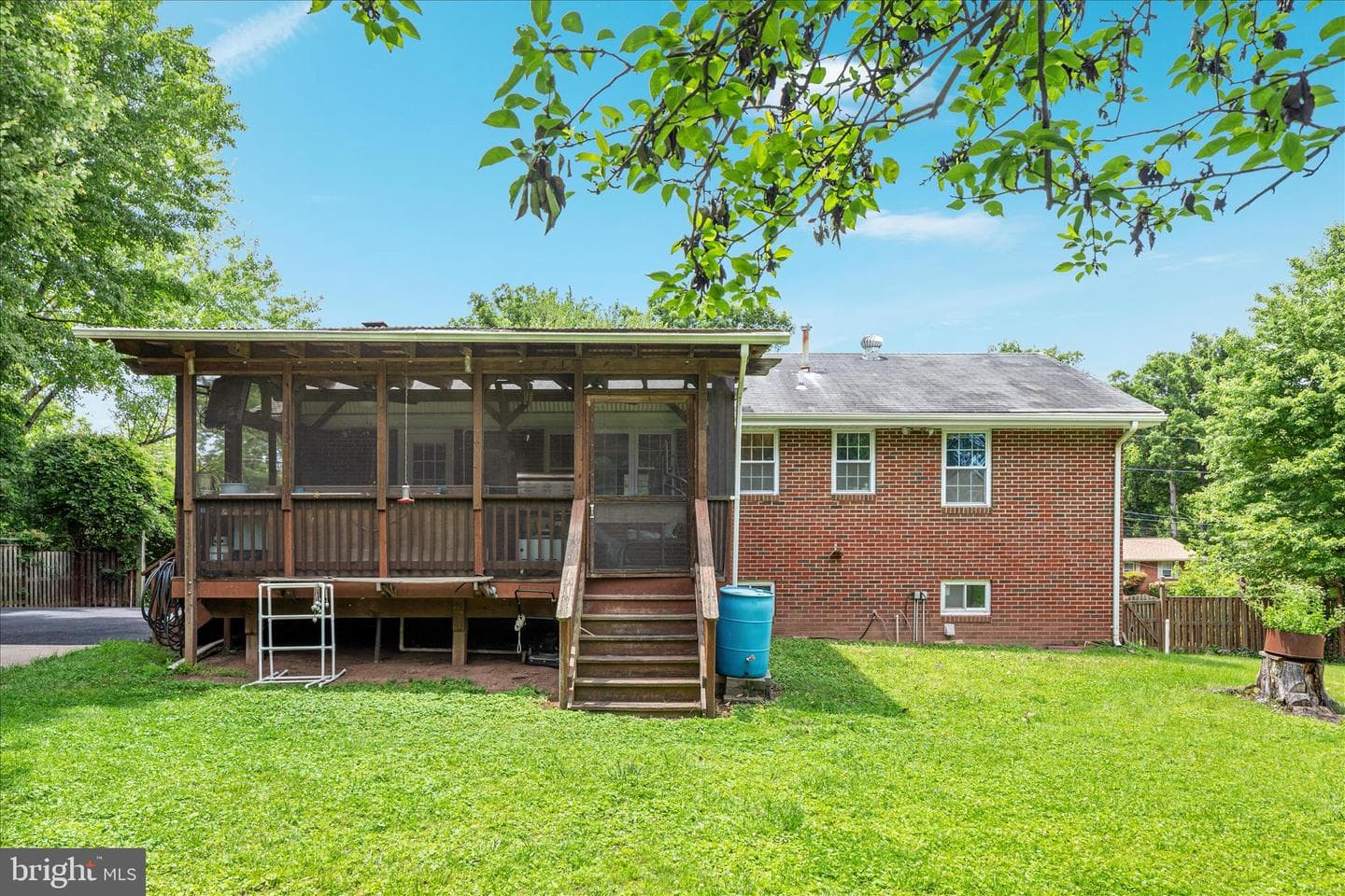 7817 Howard Street photo 52