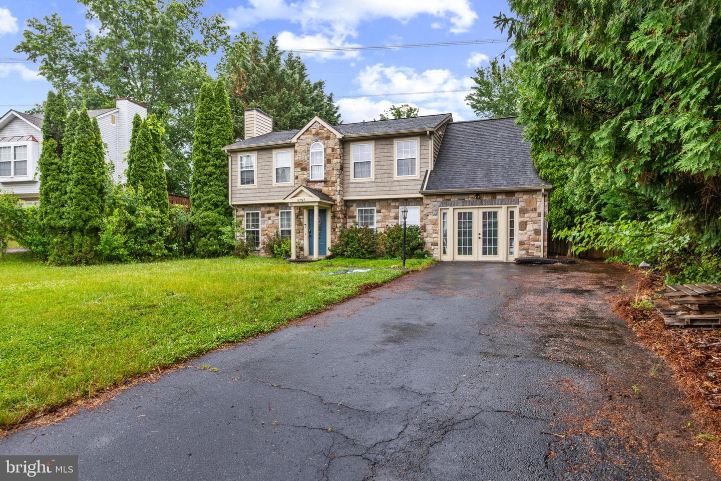 5797 Rockcliff Lane photo 3