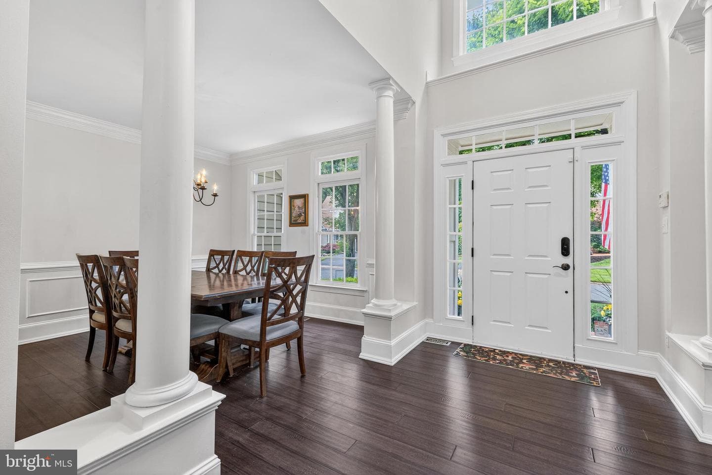 8020 Amsterdam Court photo 5