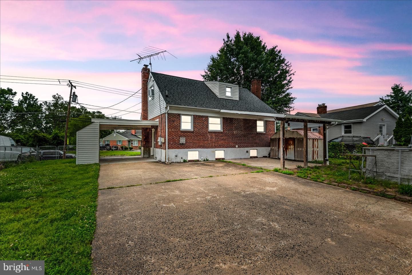 13706 Botts Ave photo 34
