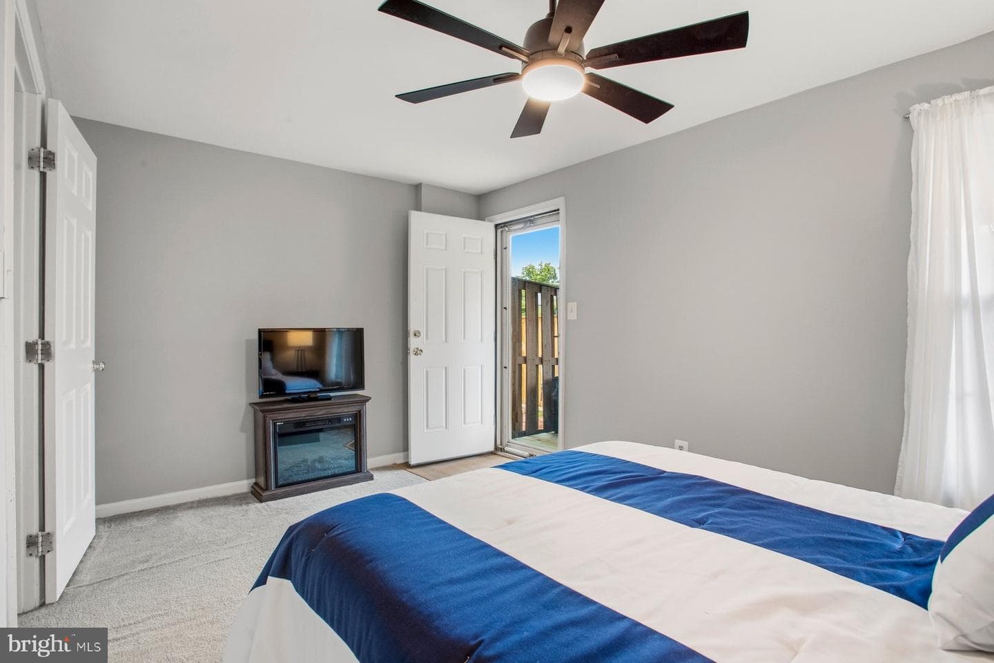 1736 Tiger Lily Circle photo 26