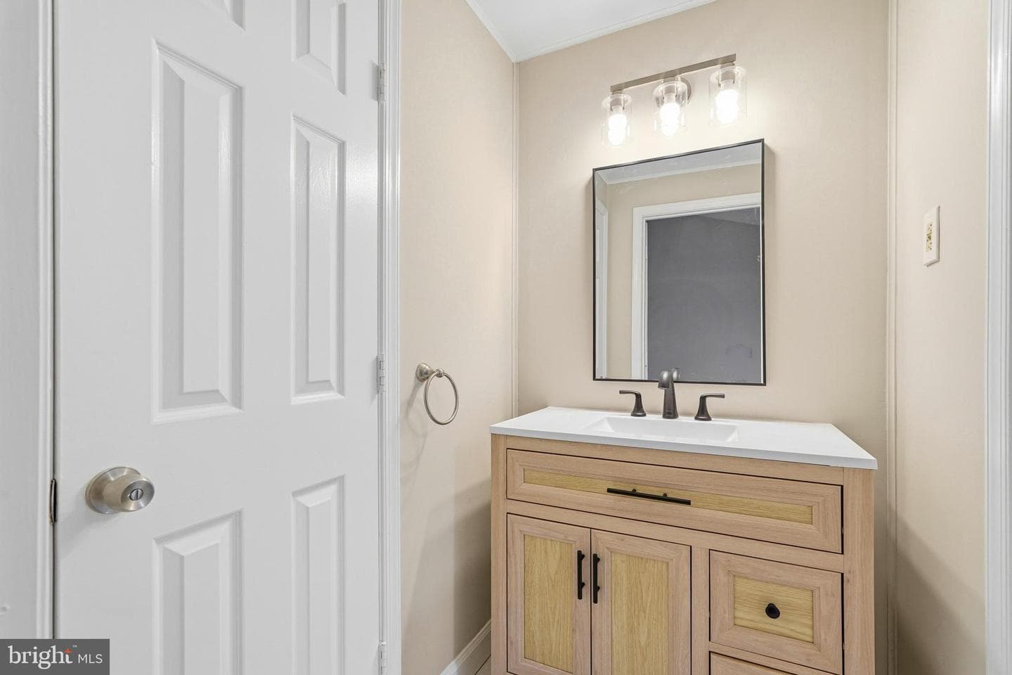 15646 Montview Drive photo 29