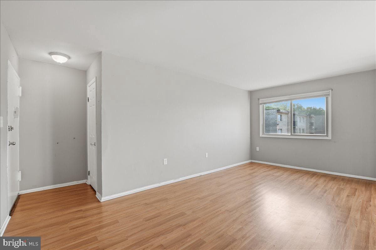1550 Renate Drive #203 photo 20