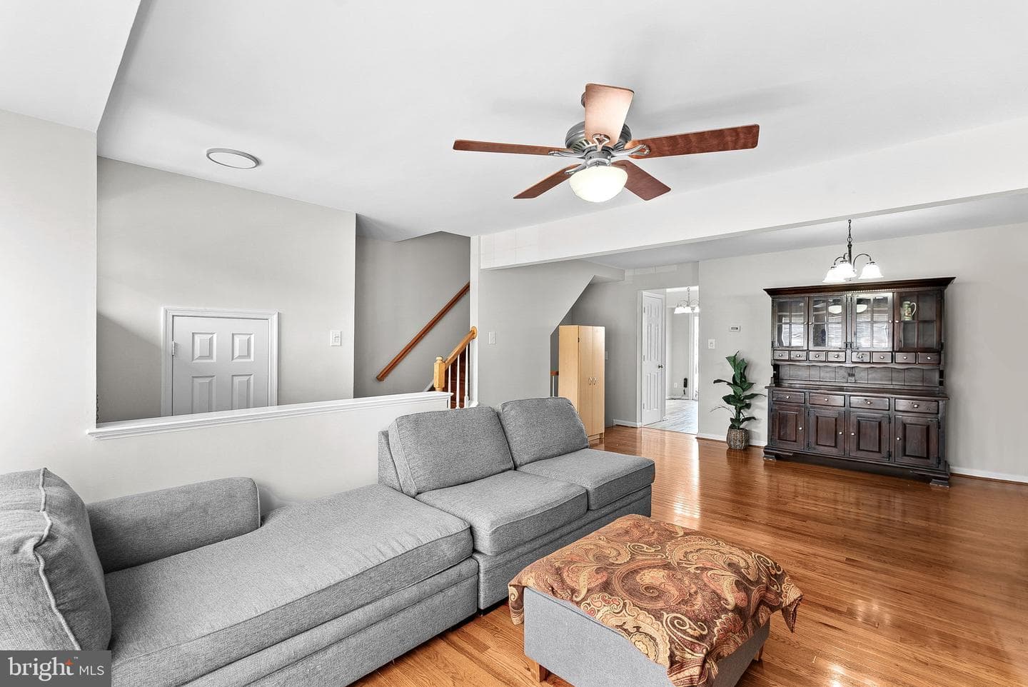 8307 Ewing Pl photo 3
