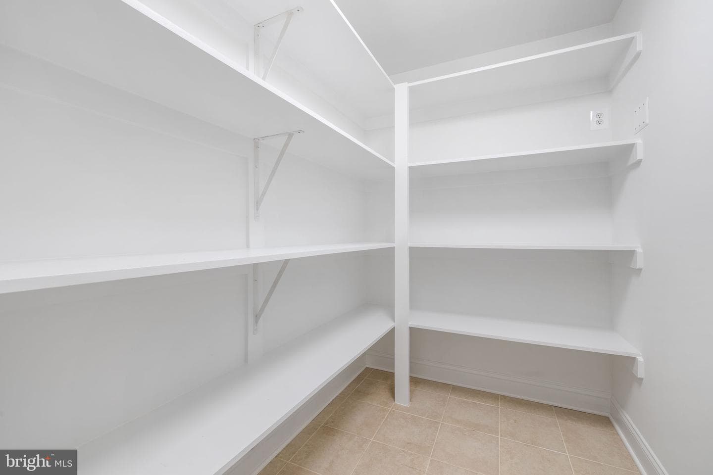 5842 Riverside Drive photo 30