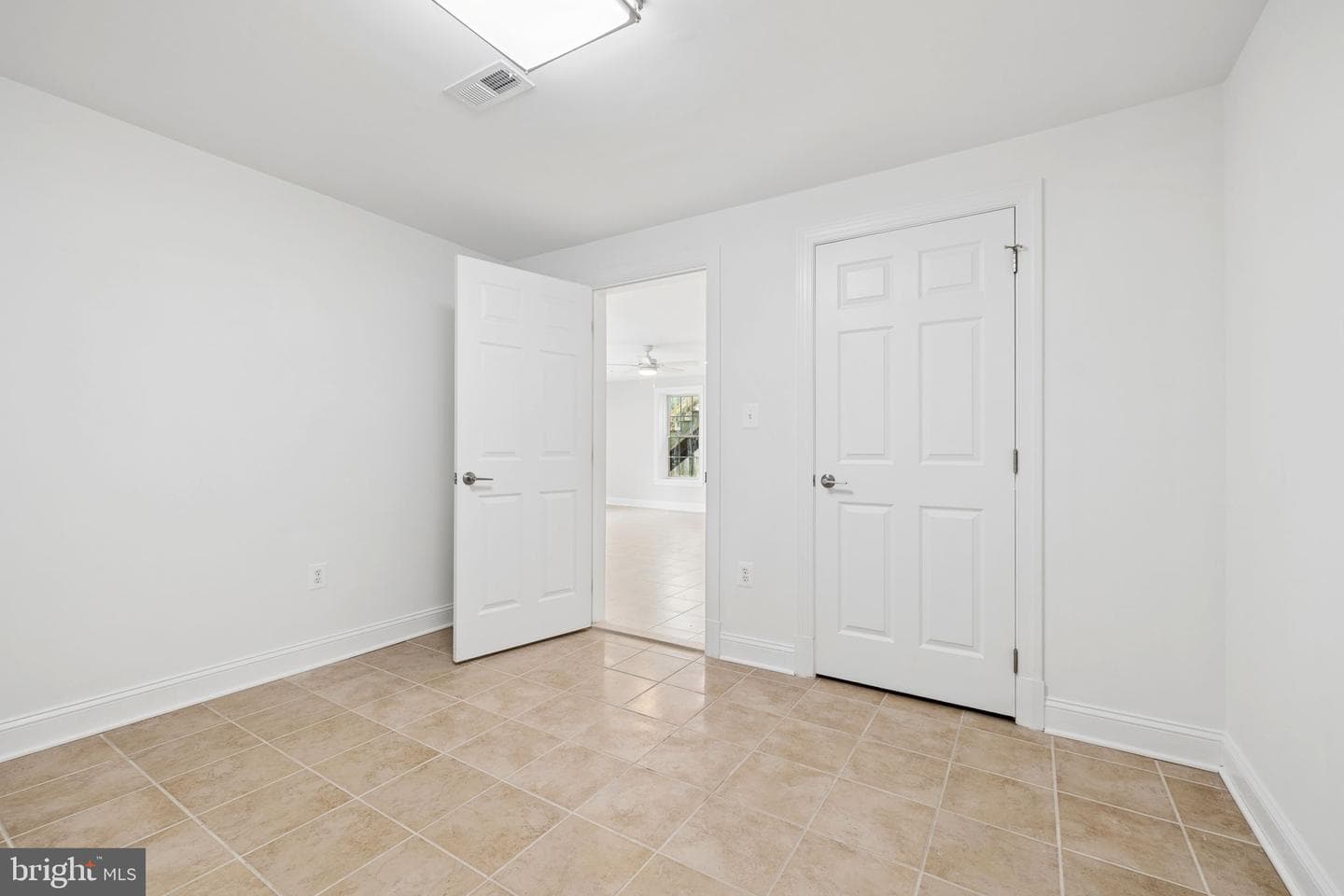 5842 Riverside Drive photo 31