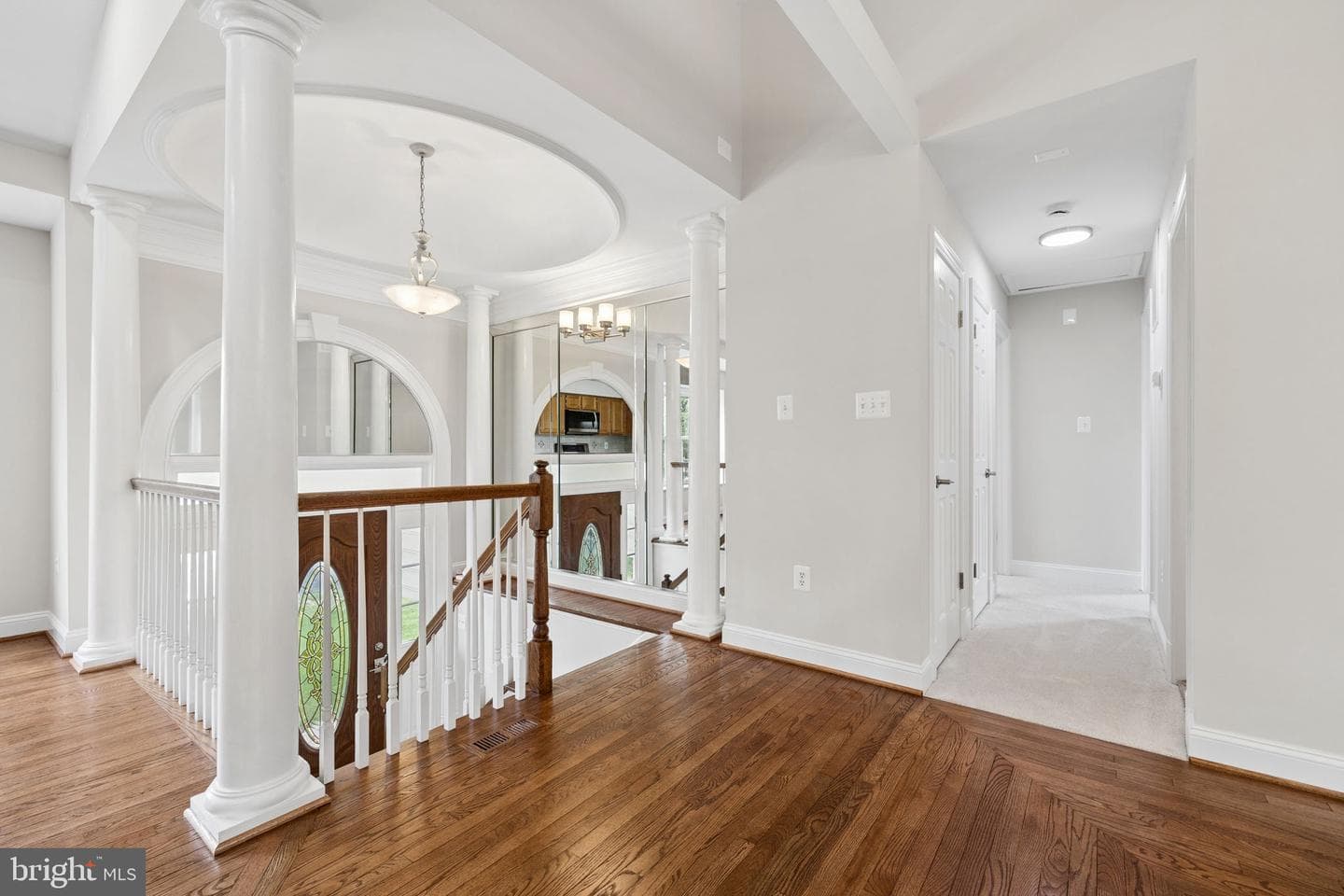 5842 Riverside Drive photo 4