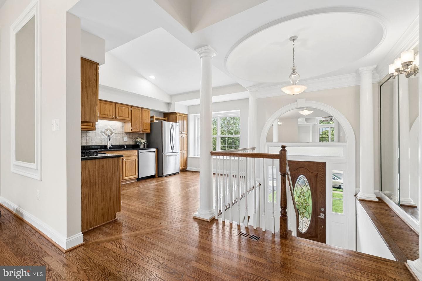 5842 Riverside Drive photo 5