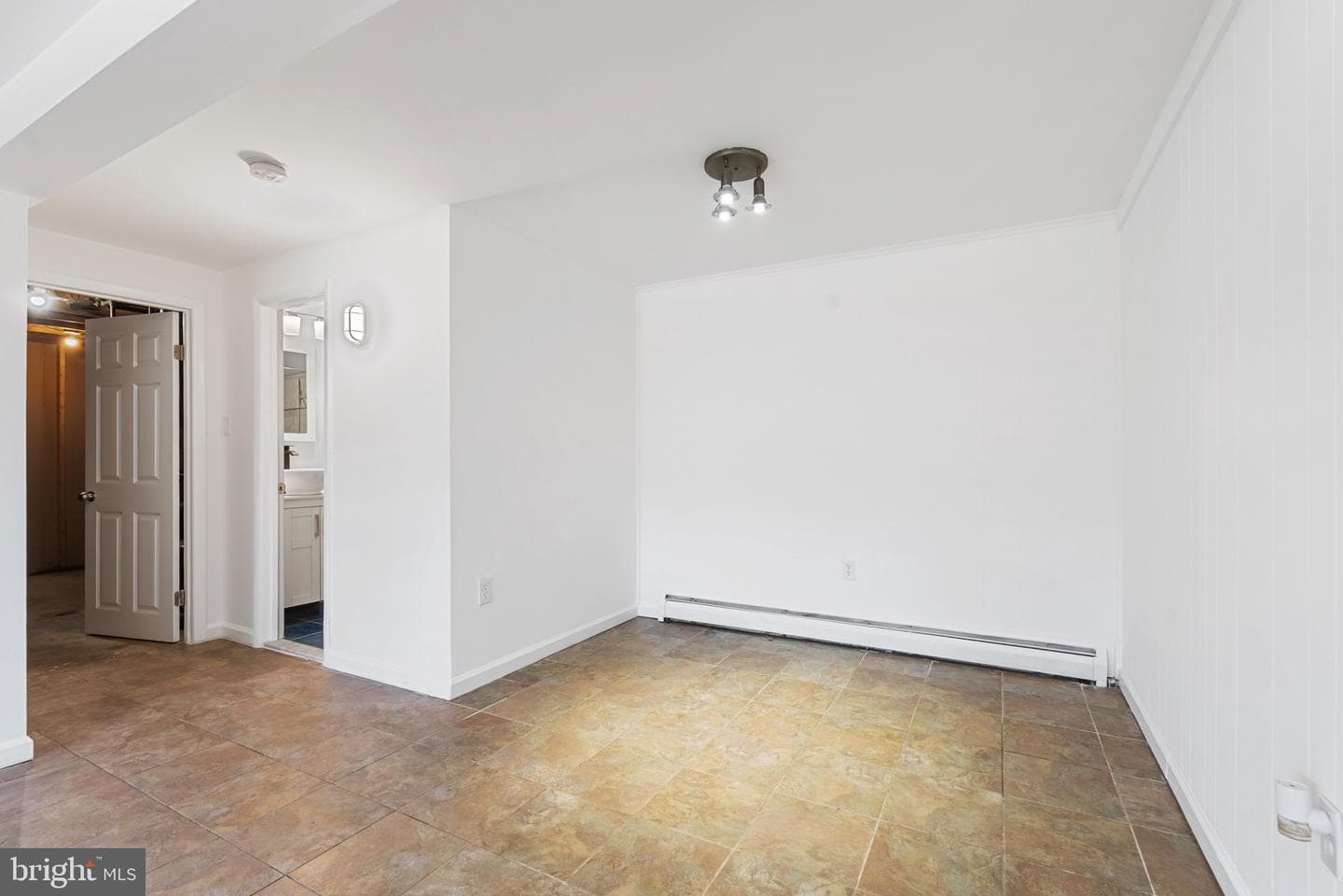 13421 Hillendale Drive photo 4