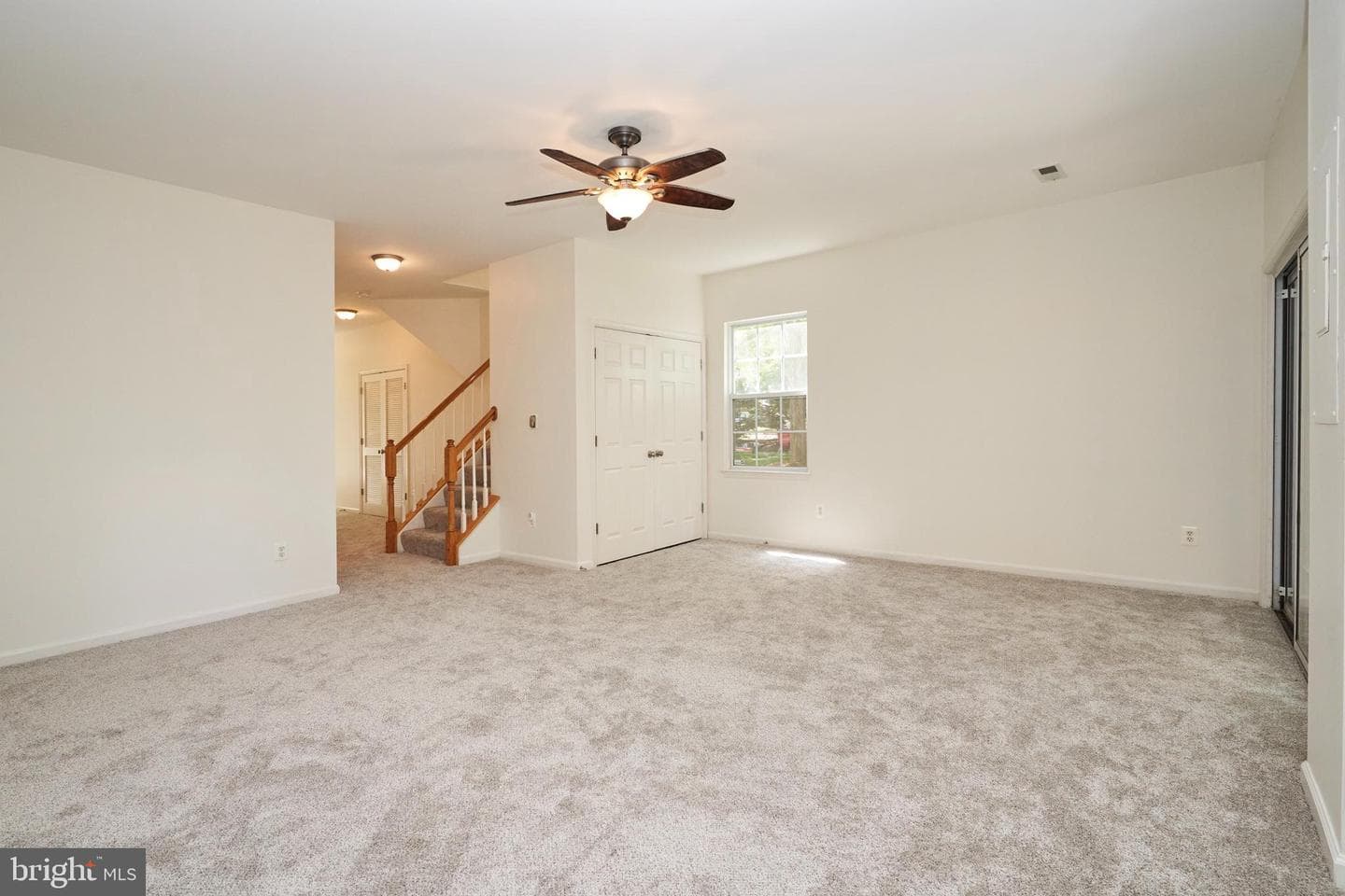 10196 Pale Rose Loop photo 13