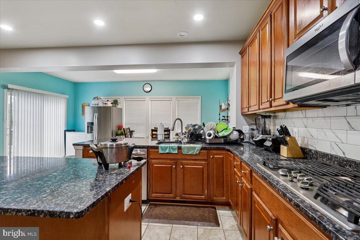 9008 Fletcher Farm Ct photo 13