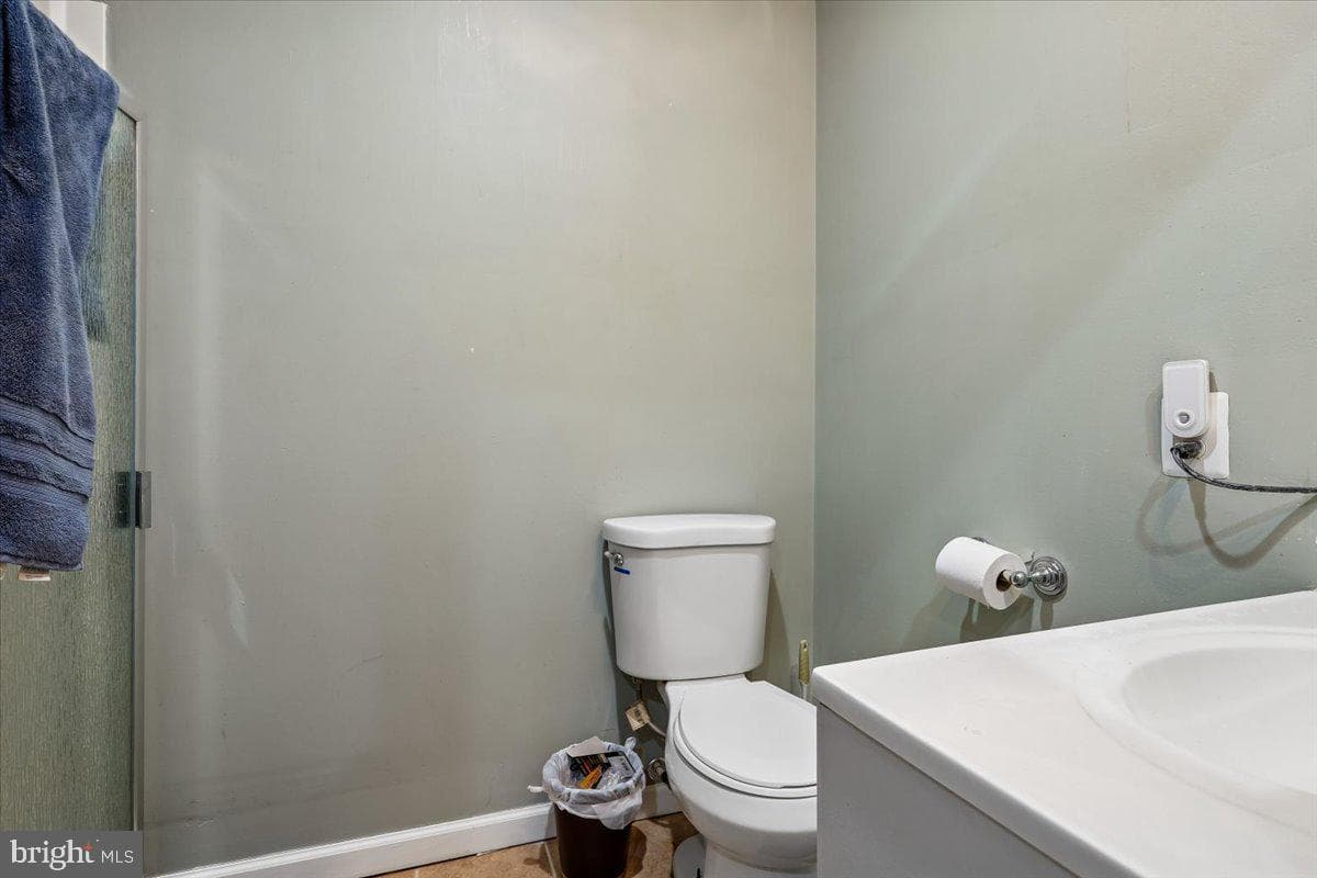 9008 Fletcher Farm Ct photo 29