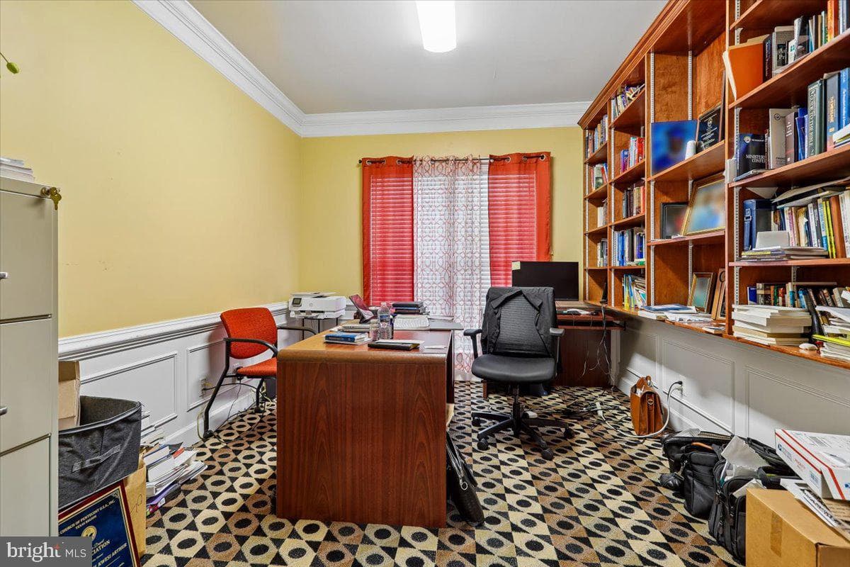 9008 Fletcher Farm Ct photo 3