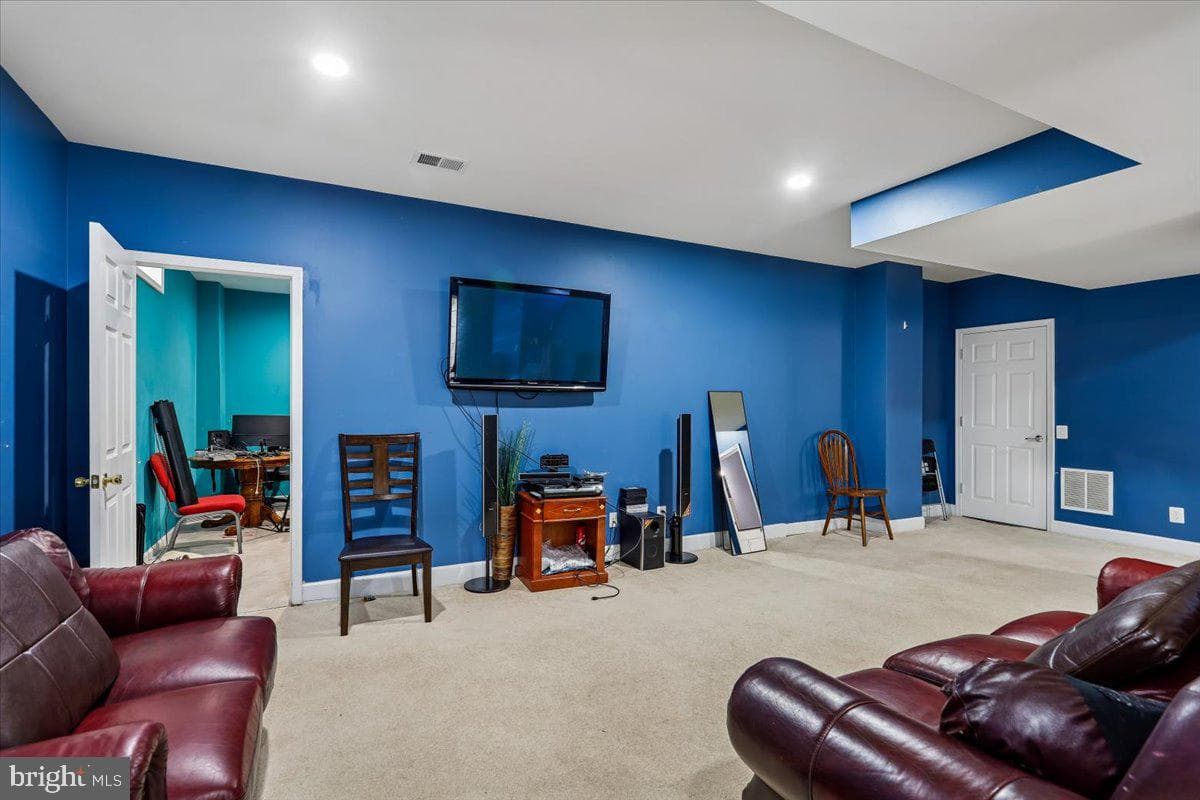 9008 Fletcher Farm Ct photo 30