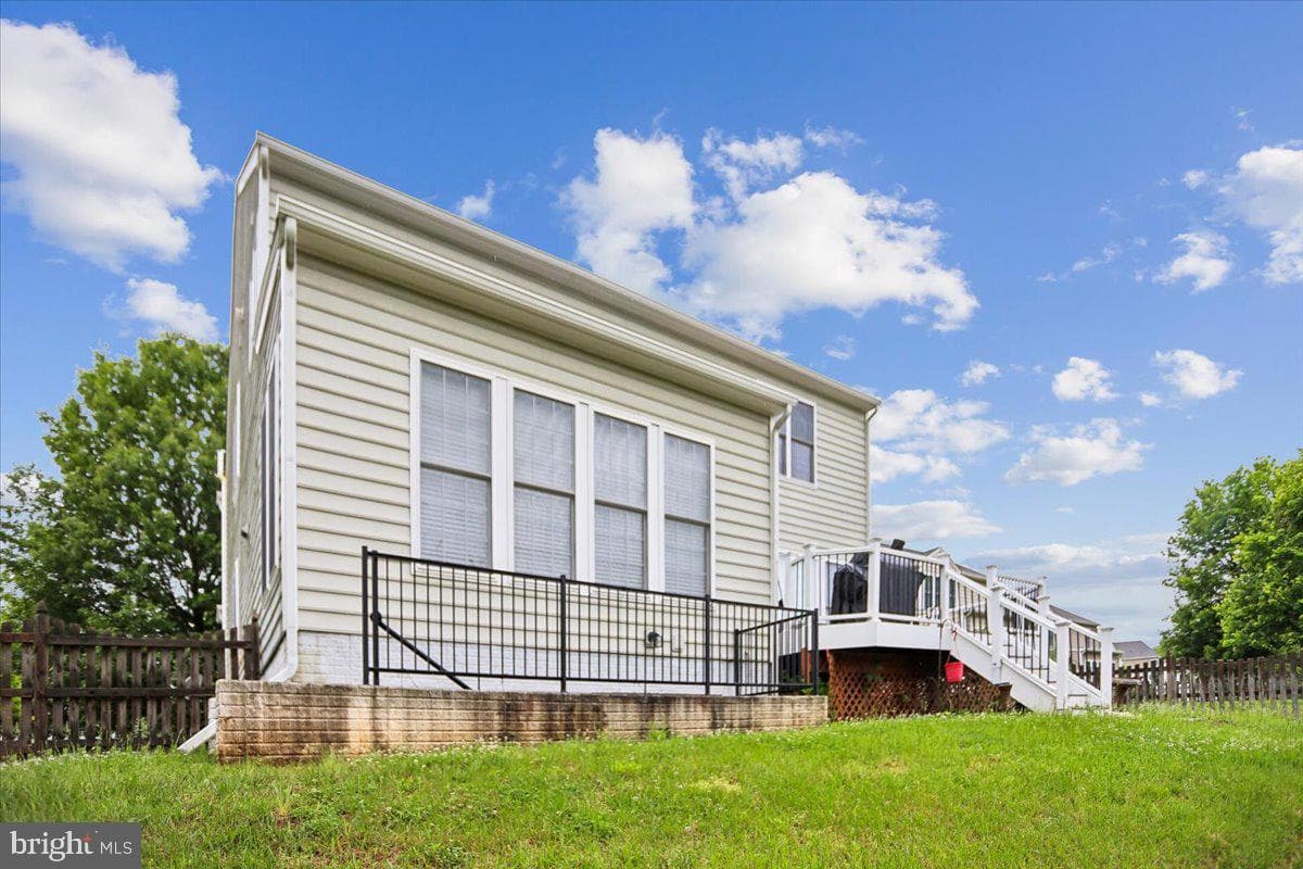 9008 Fletcher Farm Ct photo 37