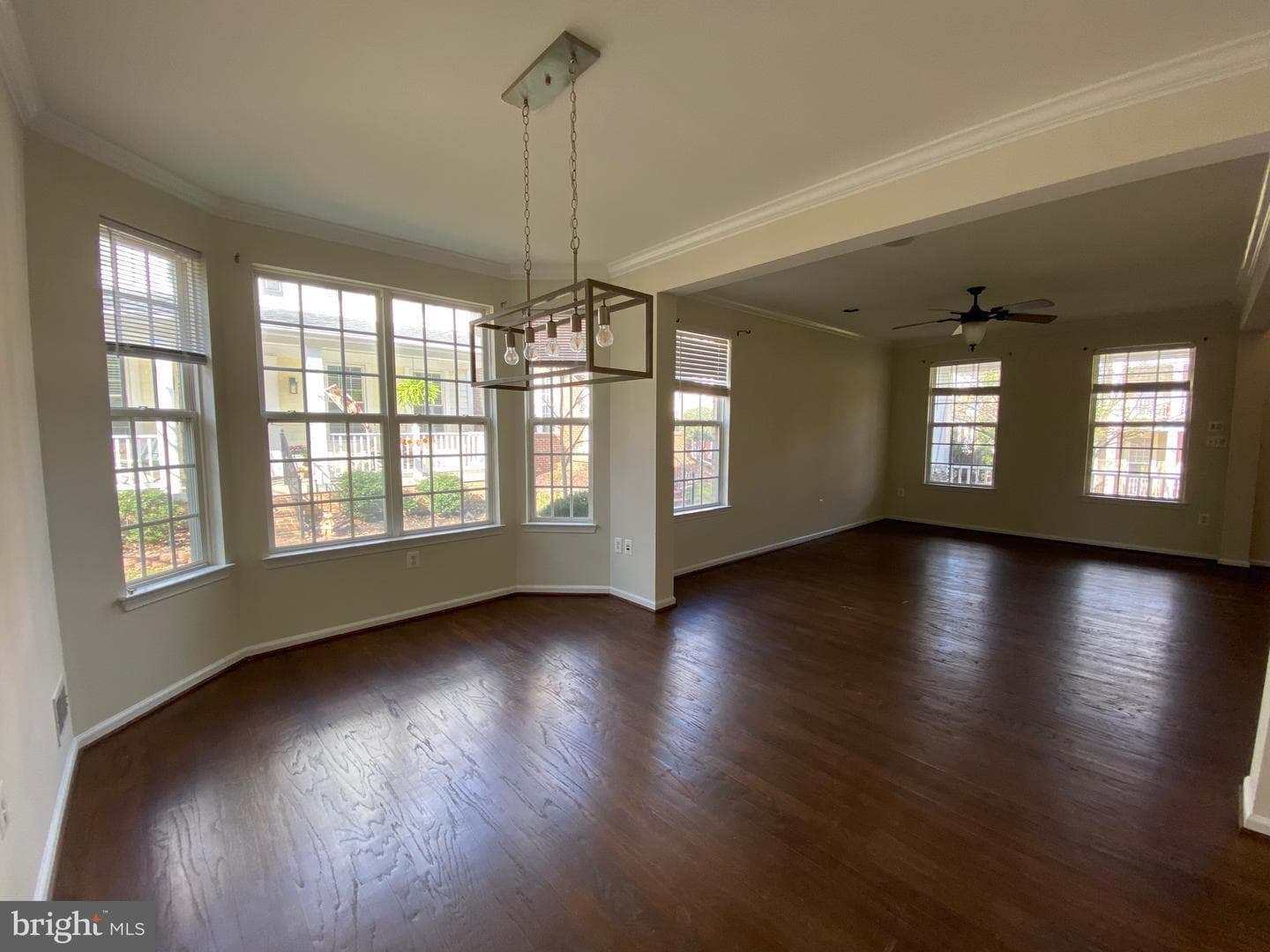 13822 Custis Square photo 5