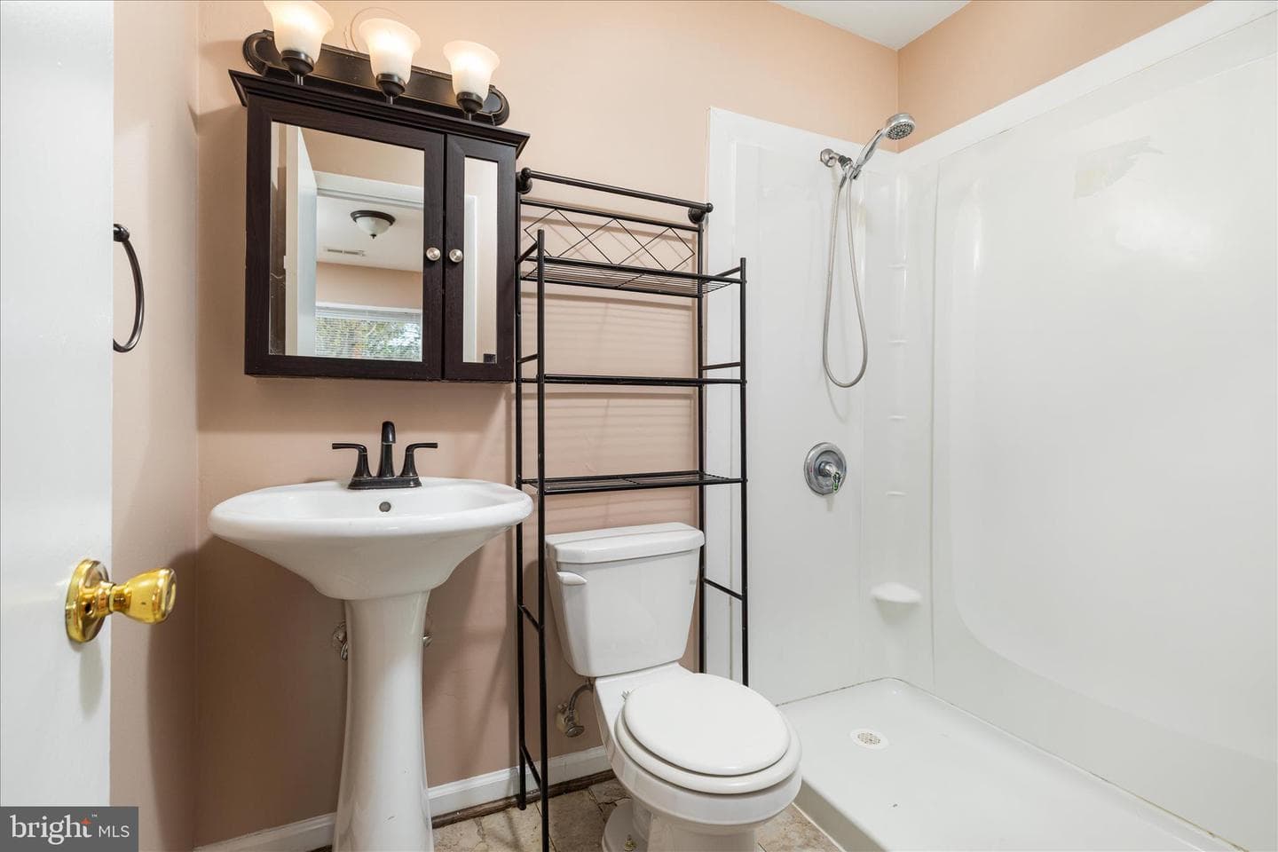 7905 Lomond Court photo 9