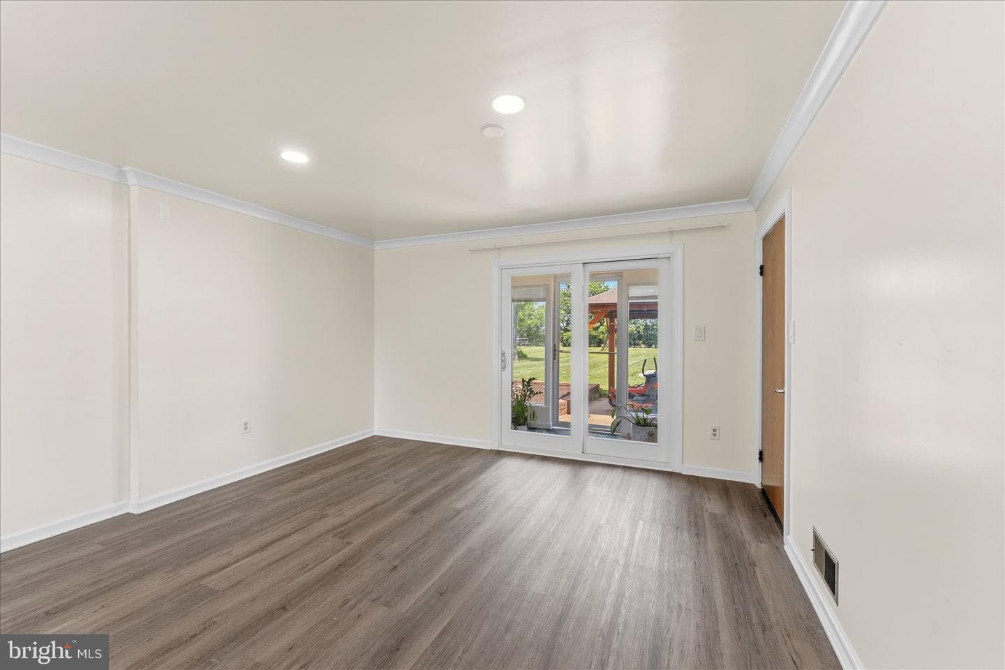 2611 Alvey Drive photo 16