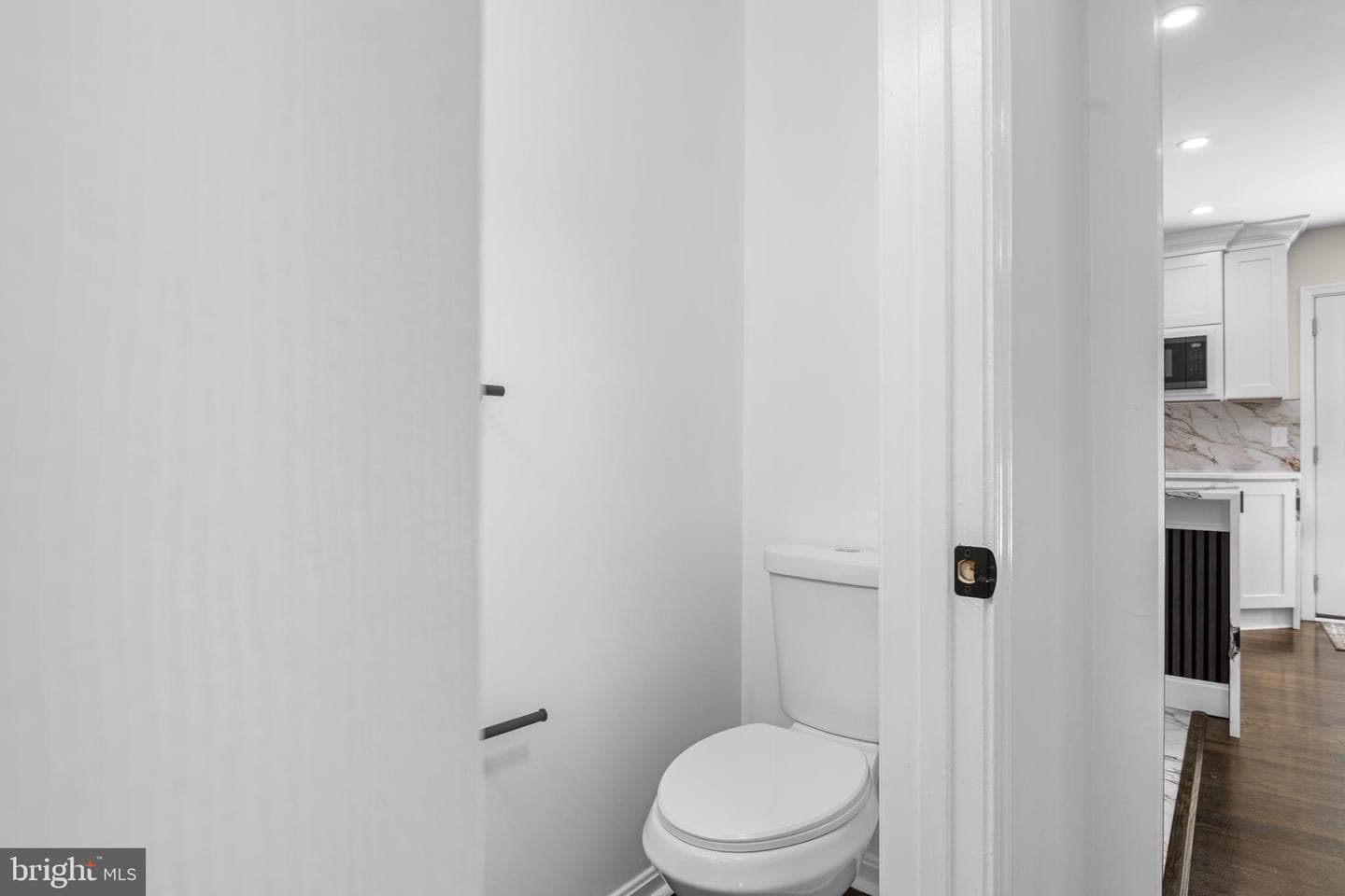 4925 Frishman Court photo 28