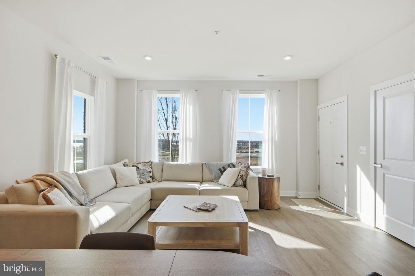 1670 Kirkman Street photo 3