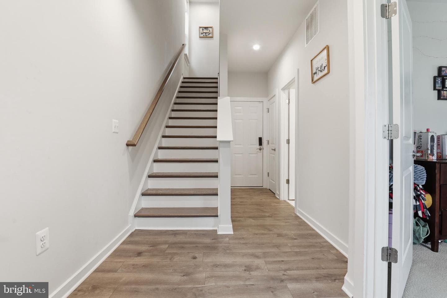 1784 Hickory Woods Road photo 4