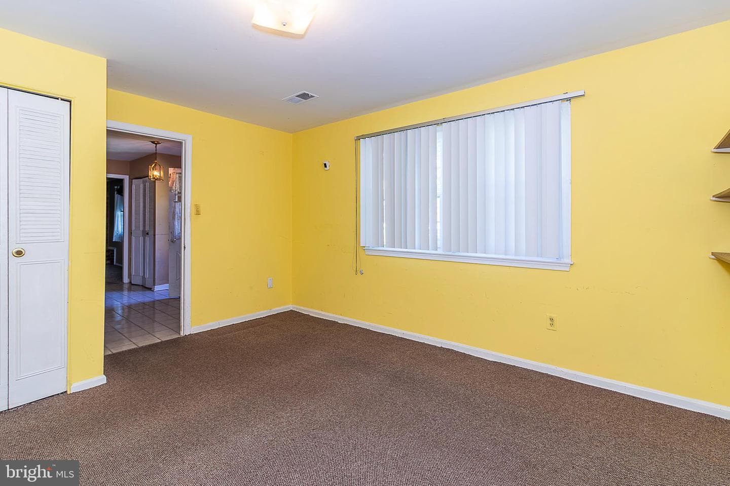13019 Amesbury Street photo 21