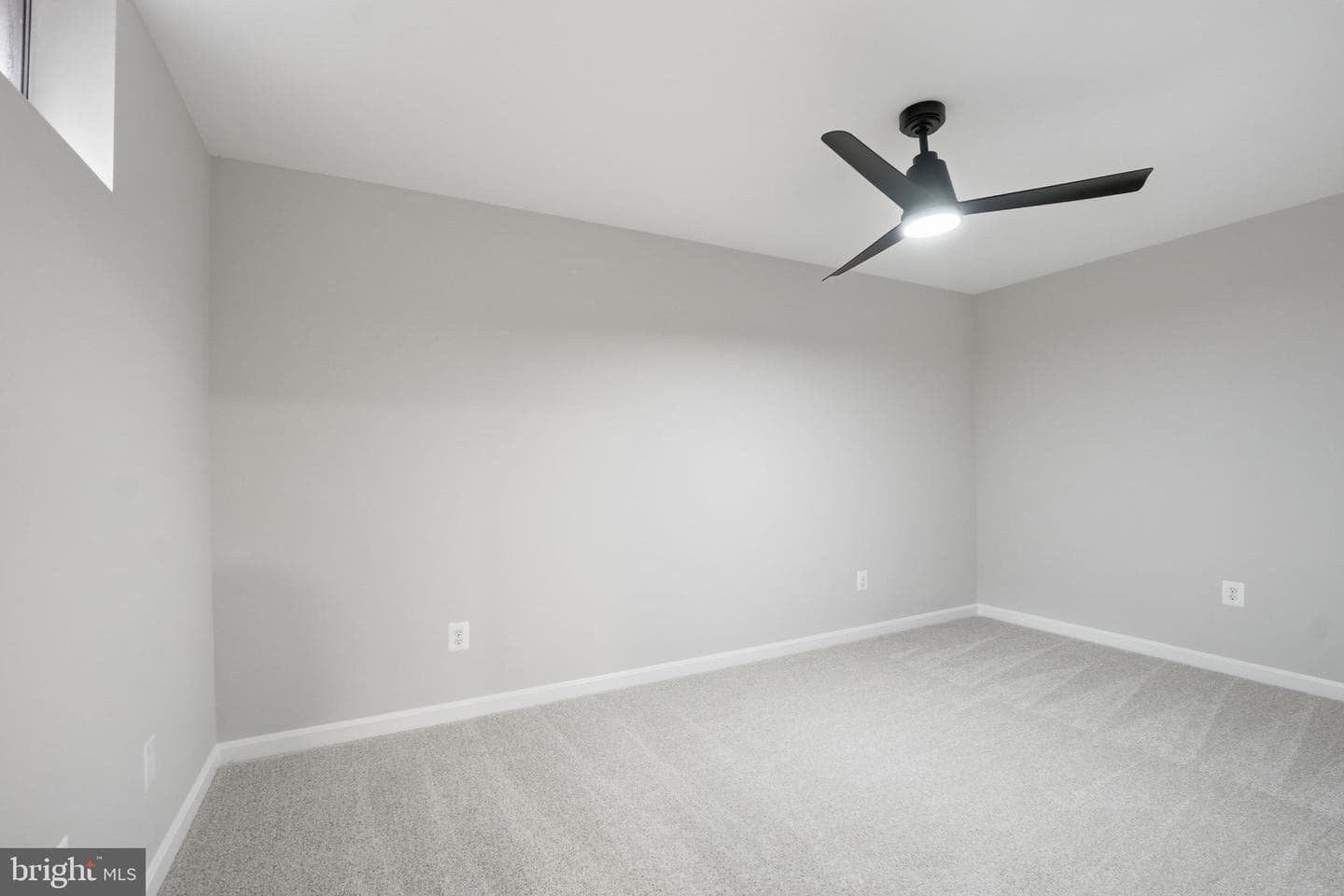 9532 Clematis Street photo 57