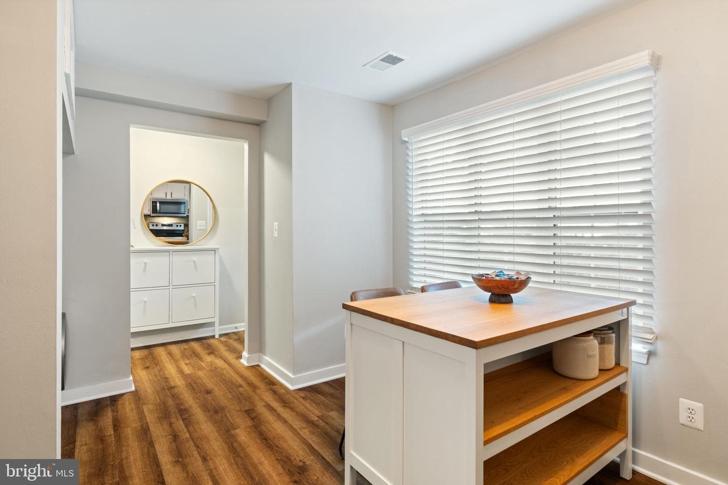 16312 Taconic Circle photo 6