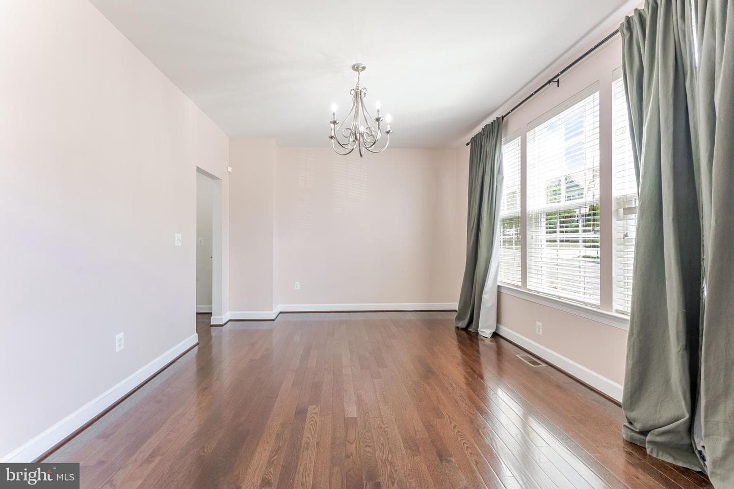 5829 Amanda Rose Lane photo 8