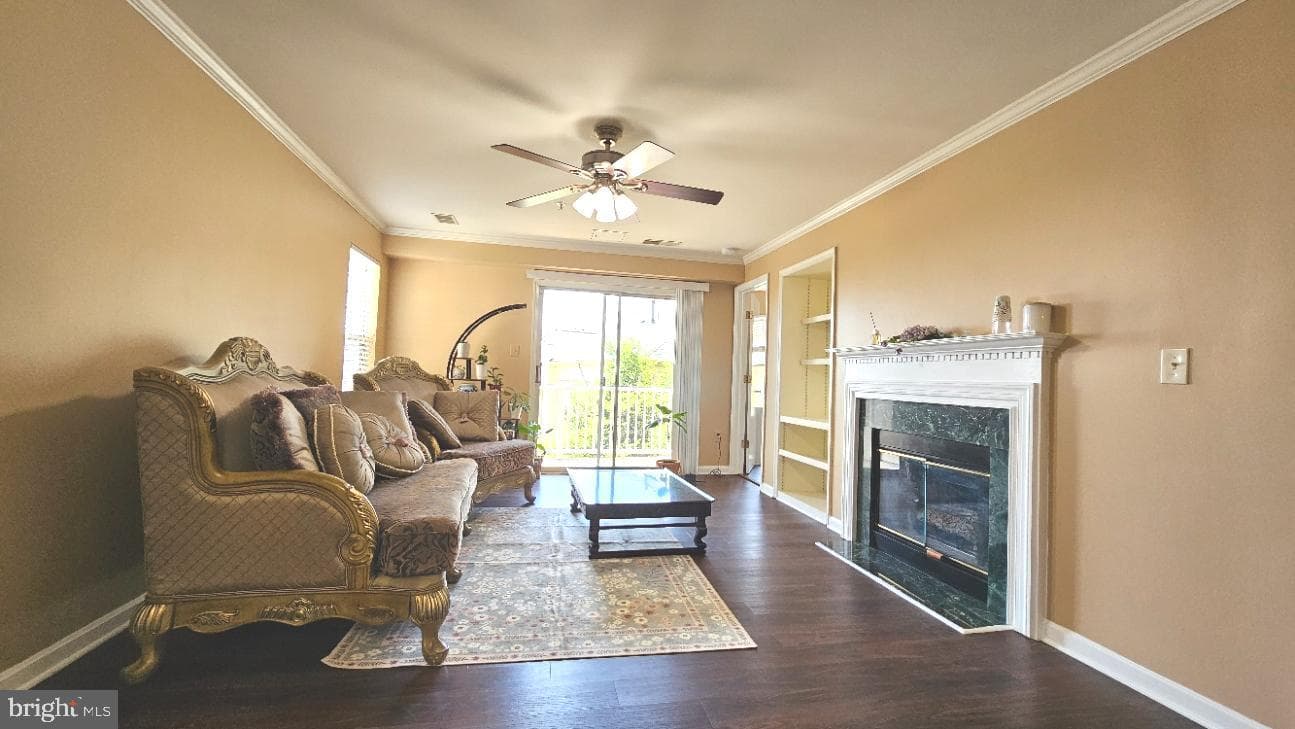 1037 Gardenview Loop # 302 photo 10